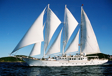 Classic Cruises of Newpoprt - Arabella