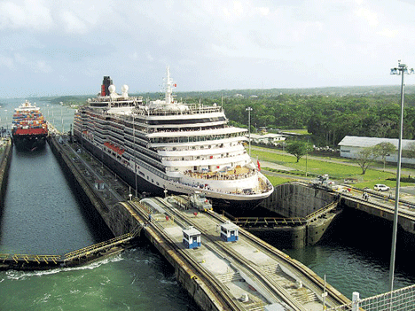 Cunard Line - Queen Victoria